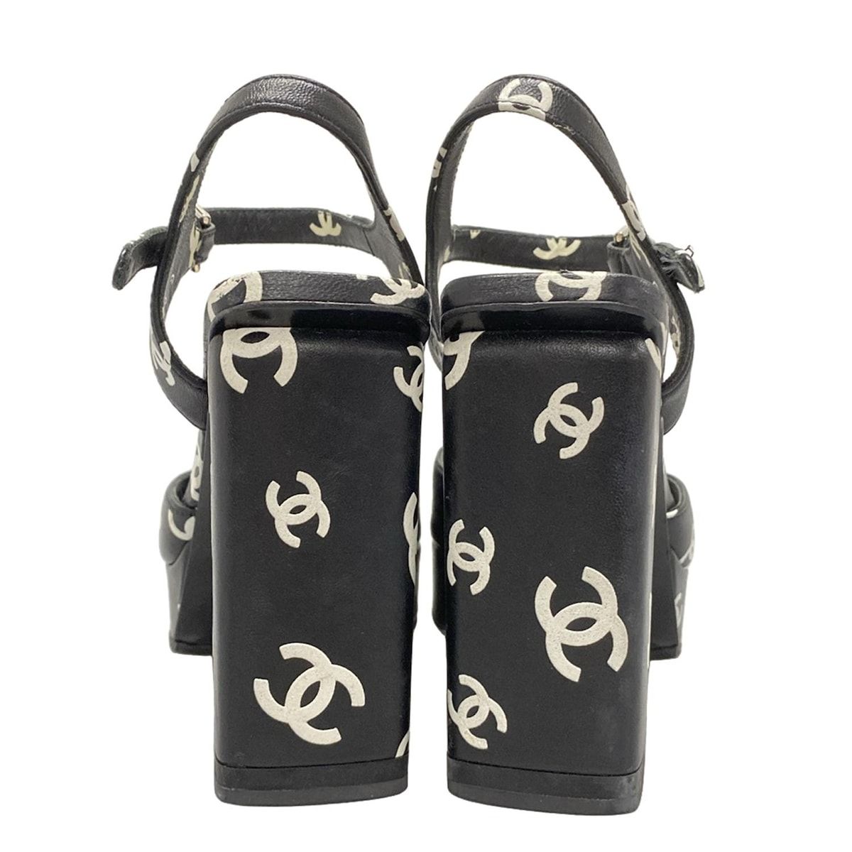 CHANEL(シャネル) サンダル 34 1/2 C - G38958 黒×白 ココマーク