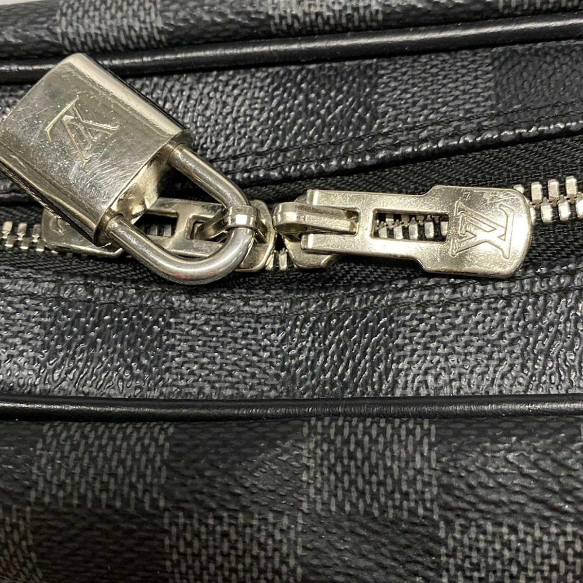 ダミエグラフィット PDV