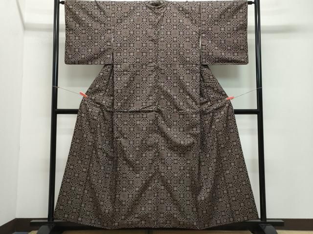 う*ー様 非売品　平和への軌跡 平和屋着物○本場大島紬 7マルキ 蜀江花文 正絹 逸品 CAAZ8067vf