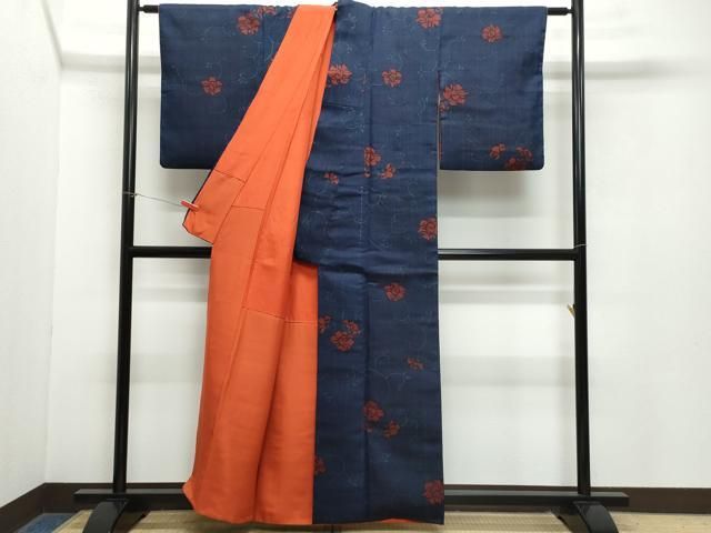 型染め 花唐草文