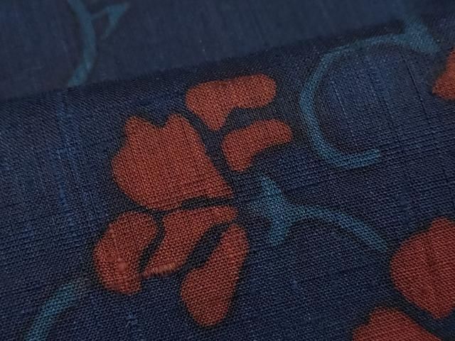 型染め 花唐草文