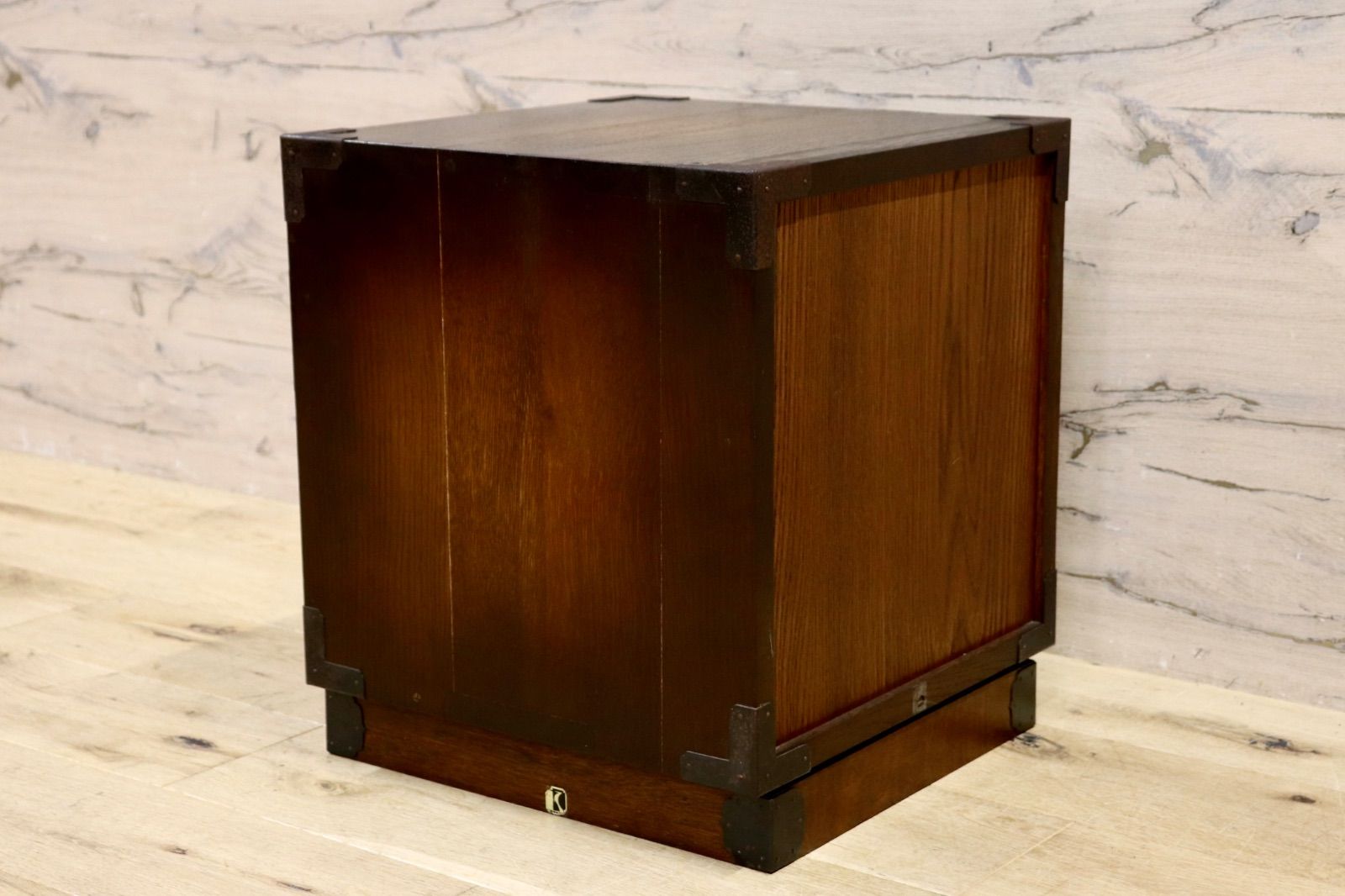 キツツキ 小箪笥