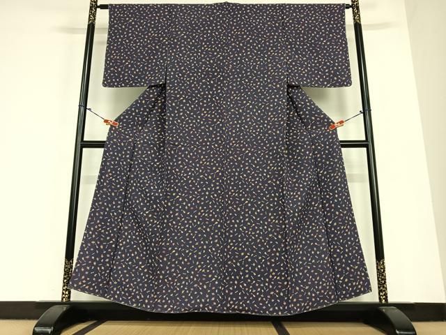 平和屋着物●上質な小紋 器物文 鬼しぼ縮緬 正絹 AABC4952zg