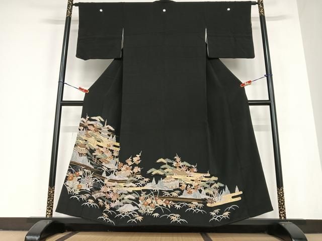 平和屋着物●創業460年 千總 黒留袖 駒刺繍 松竹梅風景文 金彩 正絹 AABC5063zg
