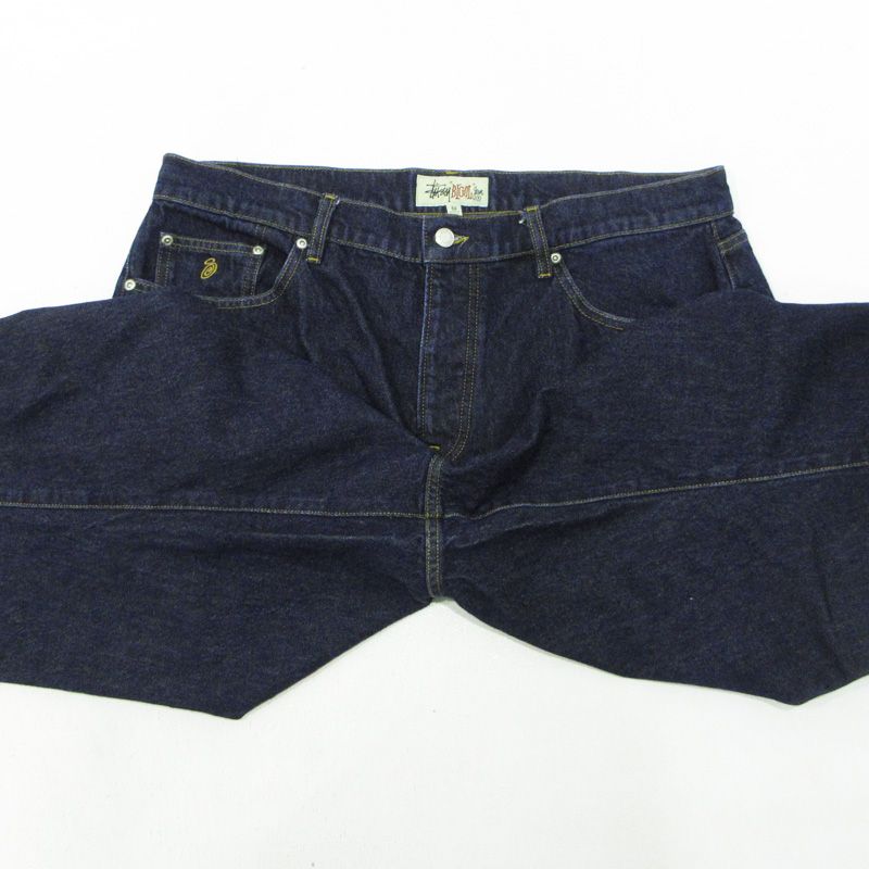 ロゴ刺繍ボタンフライデニムパンツ