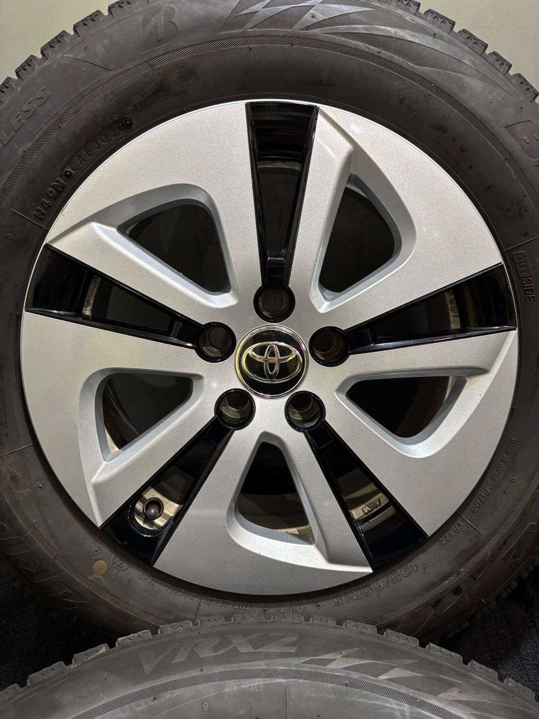 195 65 R 15 VRX 2 20年製 トヨタ 50 プリウス 15インチ 6 5 J 40 100 H スタッドレス 4本 南5 K 539