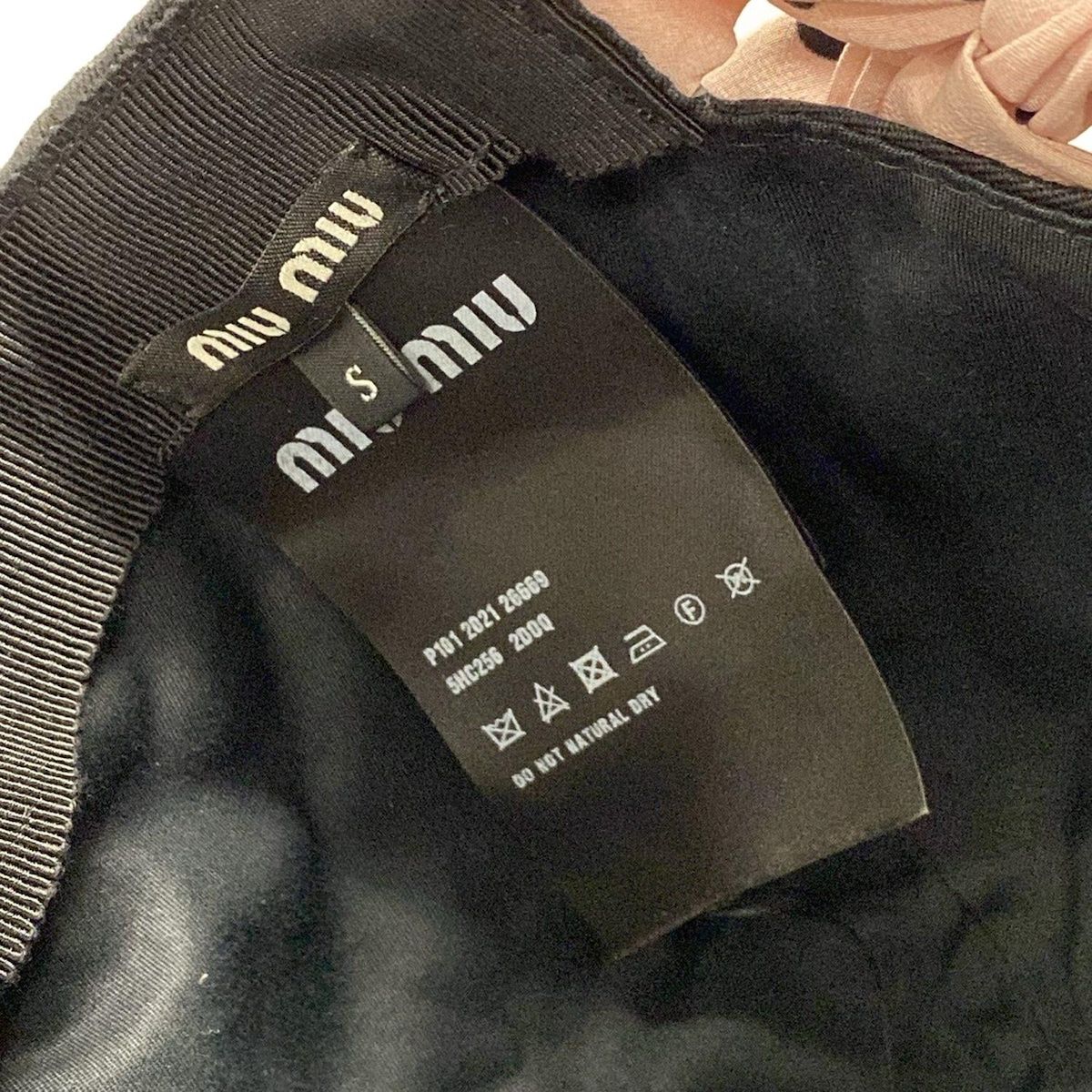 ミュウミュウ キャップ