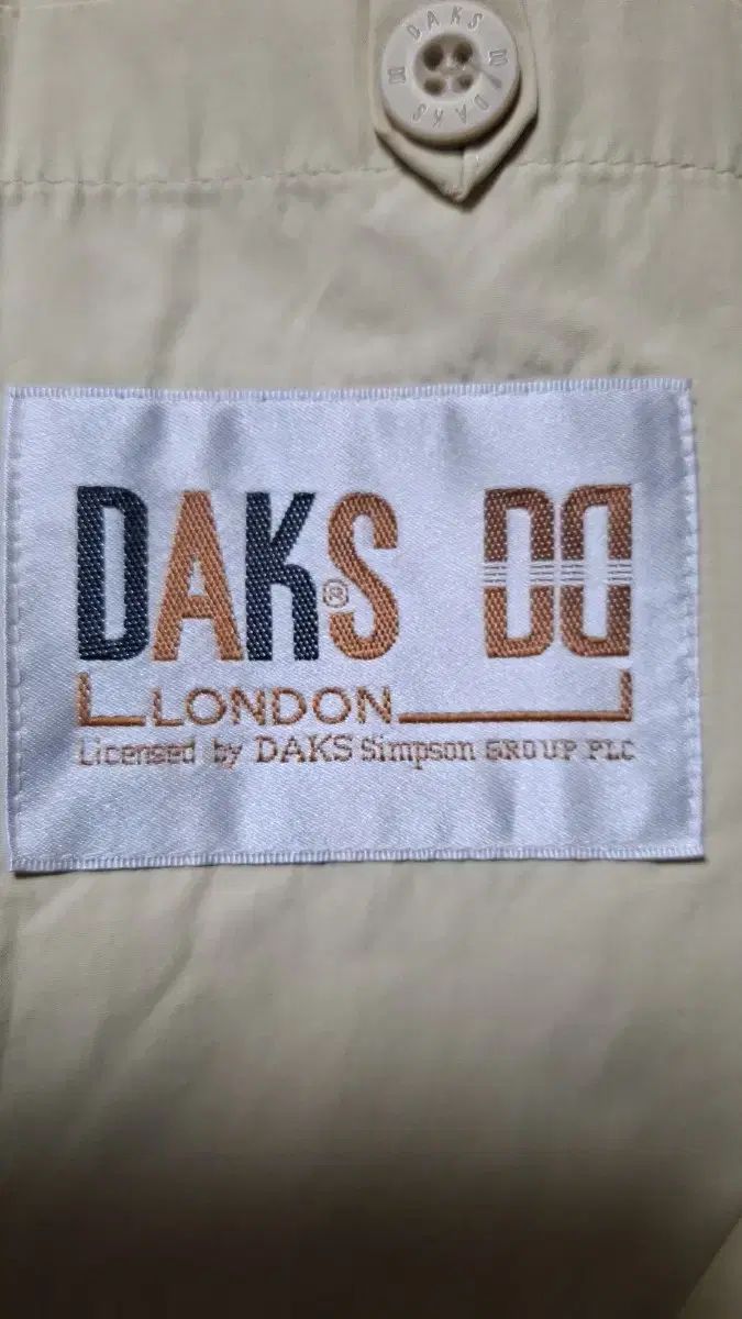 新品未使用　DAKS ベージュ ジップアップジャケット L ダックス DAKS ジップアップ ジャケット ベージュ - メルカリ