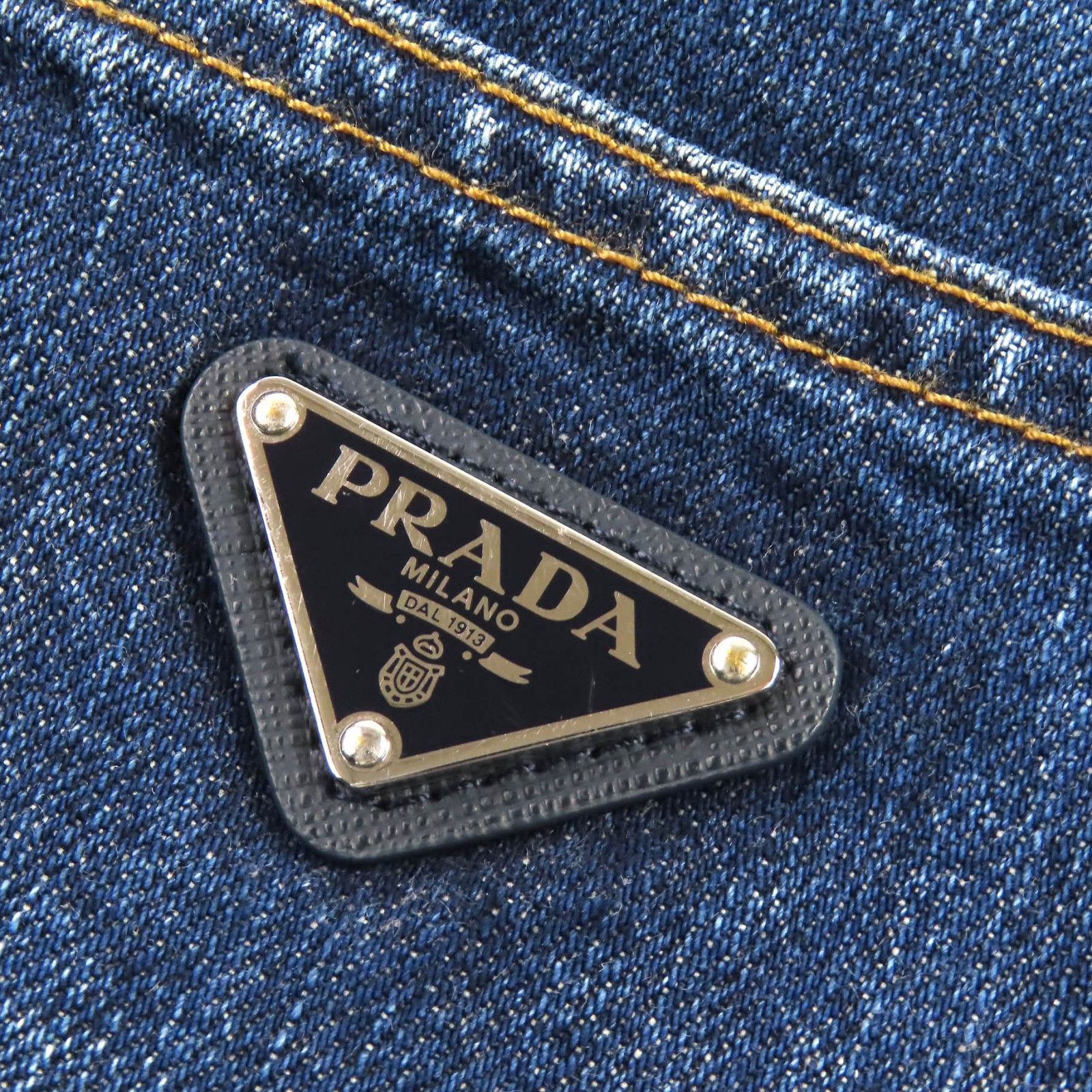 トライアングルロゴ