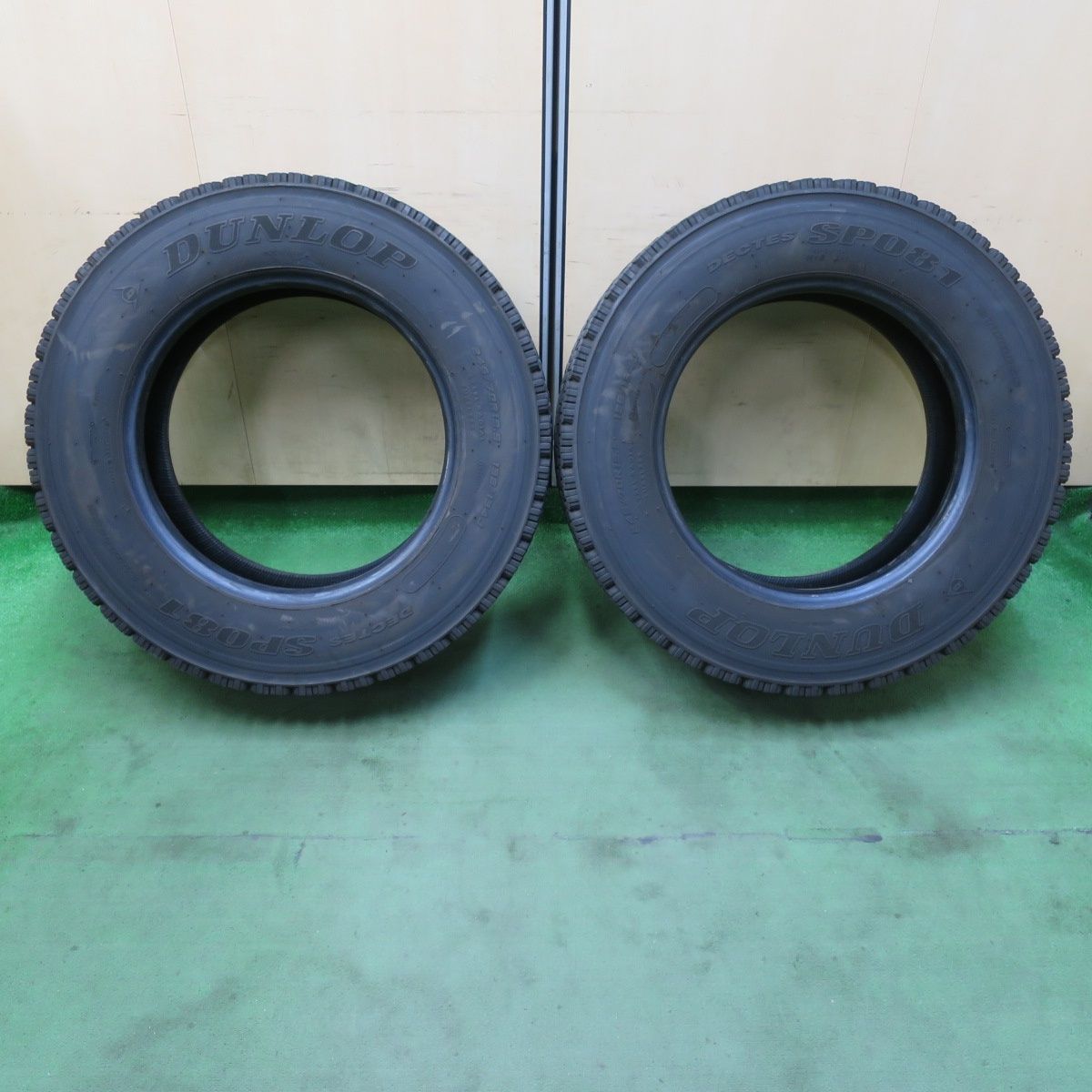 2本価格 24年 トラック タイヤ 245 70 R 19 5 136 134 J スタッドレス ダンロップ デクテス SP 081 DECTES 5インチ 5103116イスタ