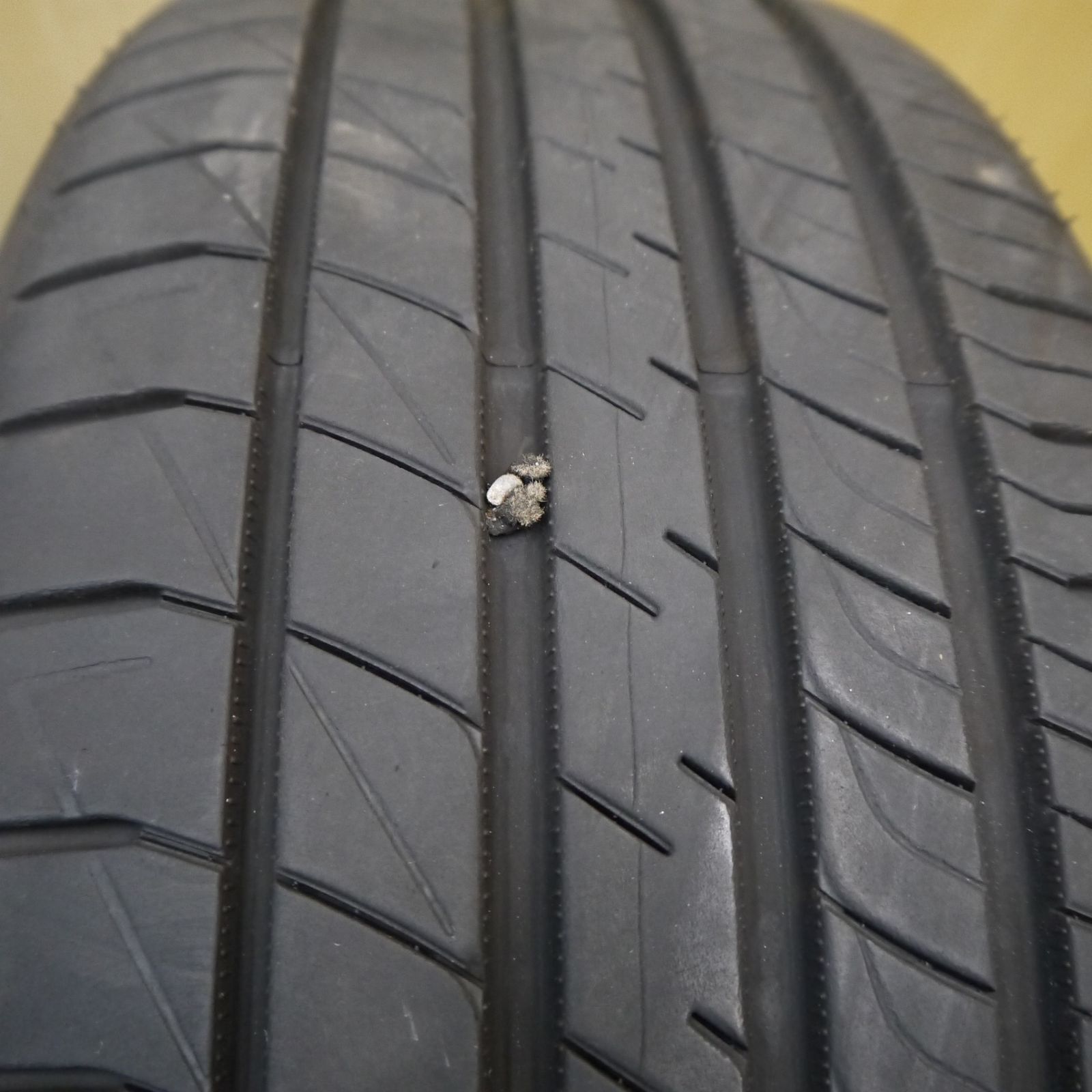 バリ溝 24年 9 5分 1本 225 45 R 18 ダンロップ LE MANS V ルマン 5 プラス タイヤ 18インチ レヴォーグ WRX クラウン 等 ノタ