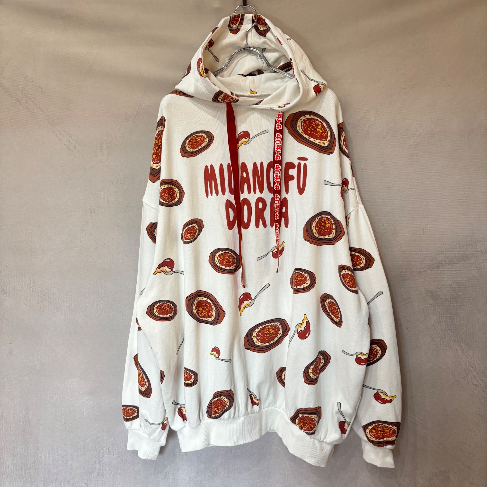 完売品 新品未開封 PUNYUS プニュズ パーカー サイゼリヤ 辛味チキン PUNYUS プニュズ サイゼリヤメニュー 総柄パーカーレディース 大きい