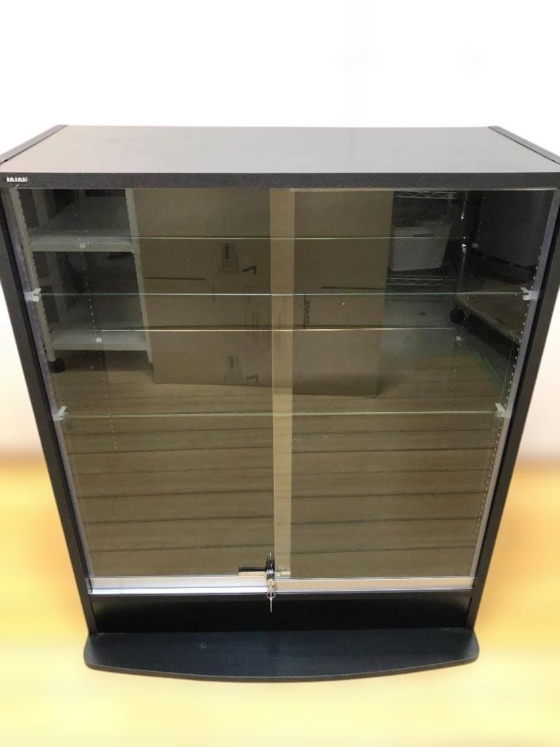 ガラスショーケース