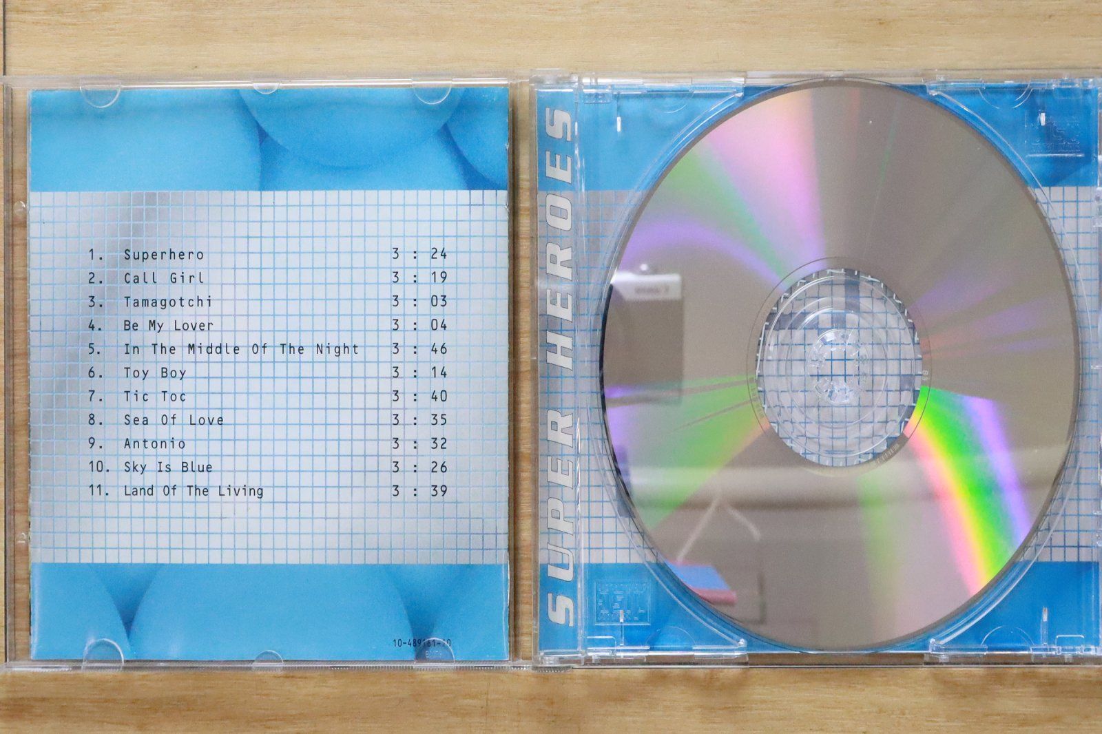 中古CD☆/Daze□ Super Heroes 【EPC4891612/5099748916129】V72045