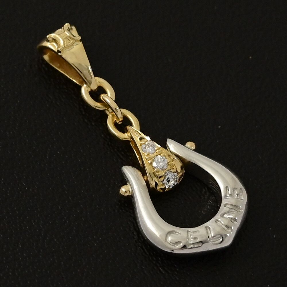 トリオンフ ロゴ