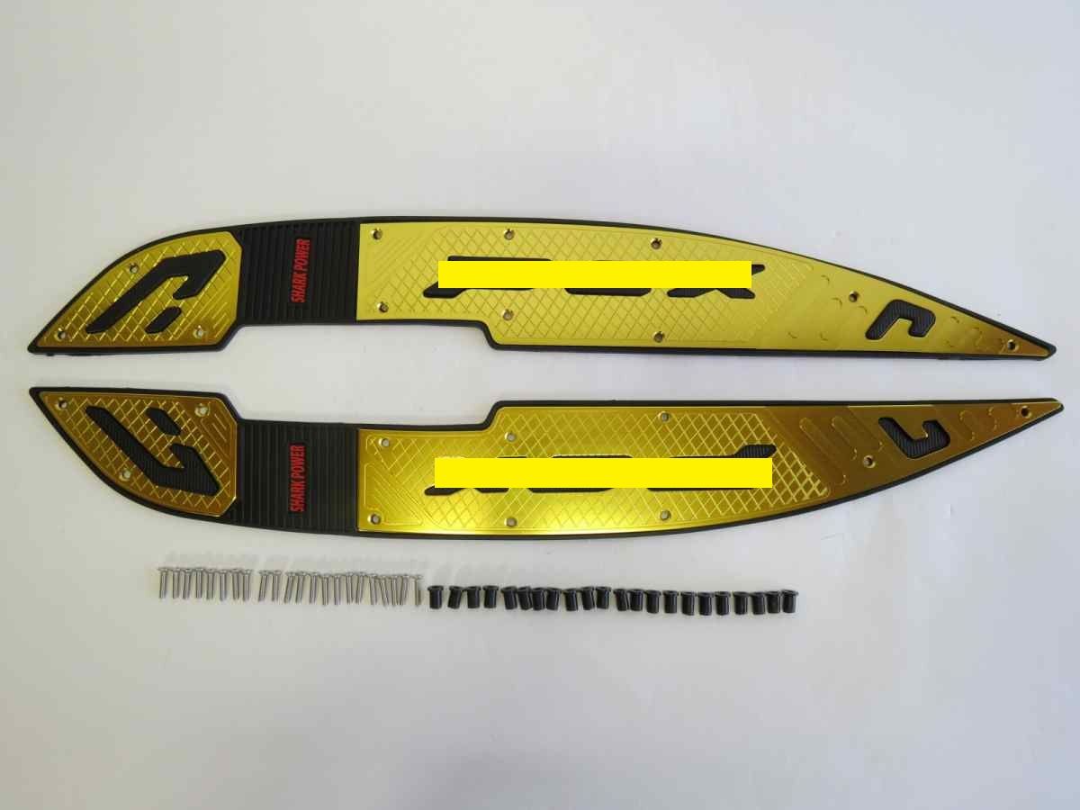 PCX / PCX e:HEV / PCX160 JK05 JK06 KF47 2021- アルミ ステップボード Cタイプ 金 4,455円