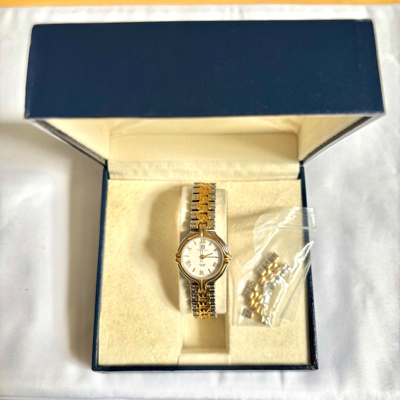  電池 ジバンシー レディース 腕時計 2017 腕時計(クォーツ) 腕時計(アナログ)