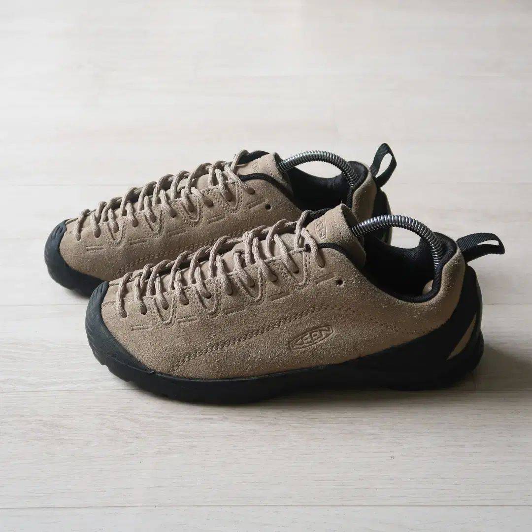 キーン ジャスパー ベージュ