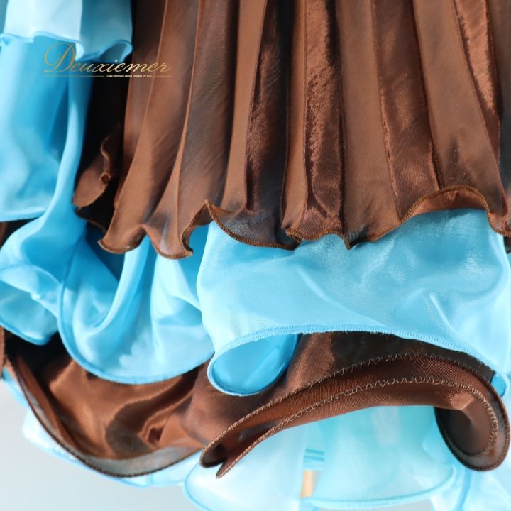 社交ダンス 衣装 クリスアン chrisanne スタンダードドレス スタンダード ドレス ワンピース 茶色 水色 フロート デモ 競技 ダンス パーティ 発表会 ブラウン系 ブルー系 花 フリル レース スカート 豪華 デザイン プリーツ 上品 競技用 衣装