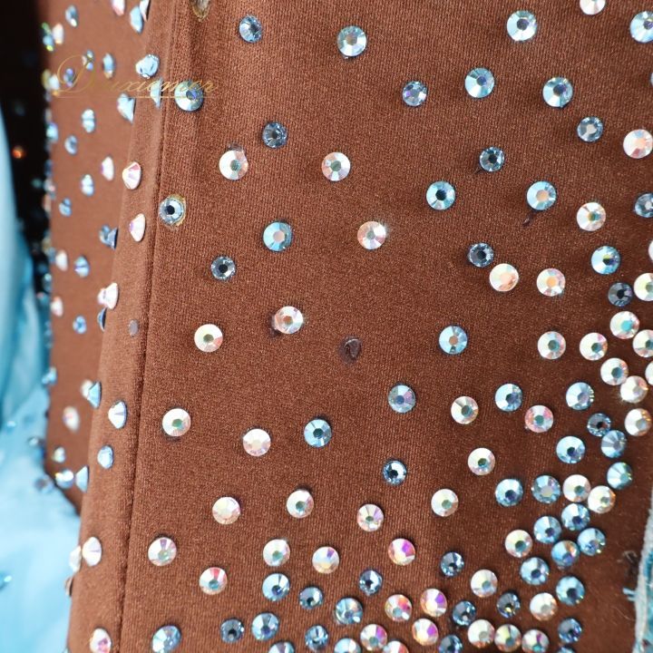 衣装 クリスアン