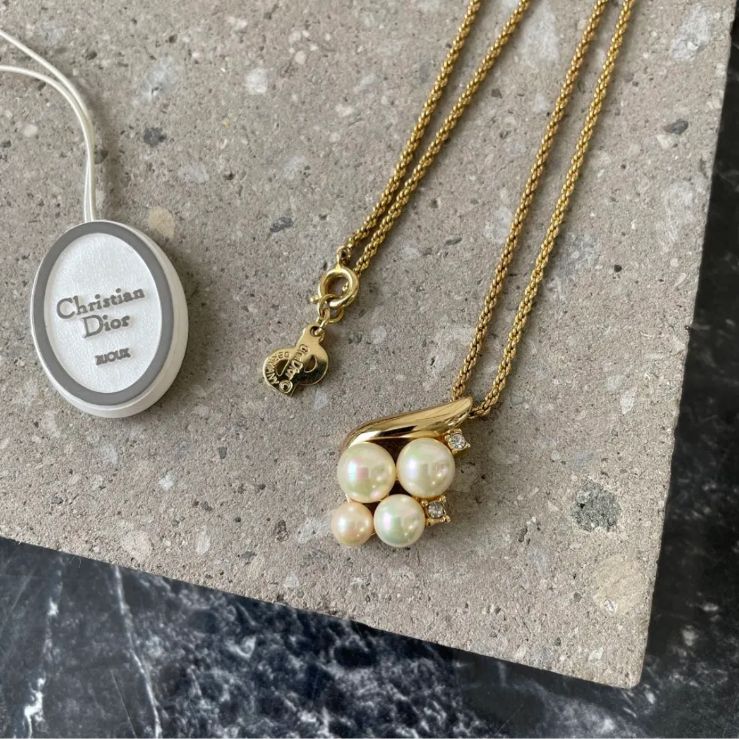 Dior ディオール パール クリスタル ペンダントトップ クリア GP メッキ ゴールド CDロゴ アイボリー ネックレス