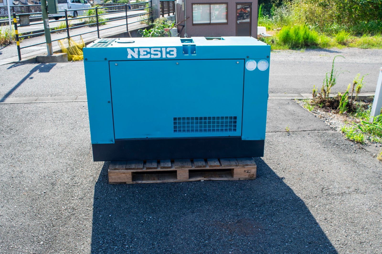 埼玉発 日本車輌 ディーゼル発電機 NES13EI2 1359時間 超低騒音型 三相200V 12.2kW 60dB 三相単相切替