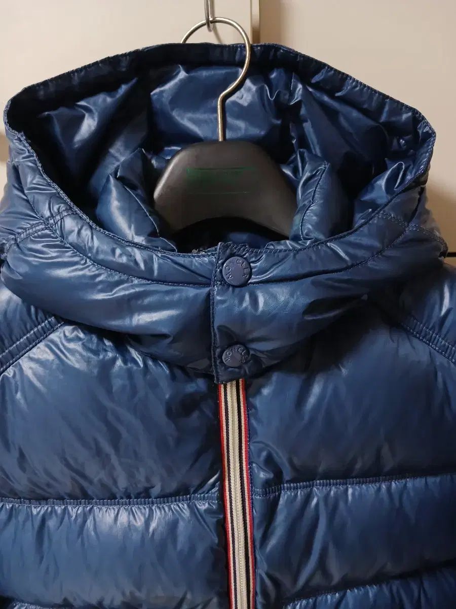 モンクレール ジュニア フード ダウン