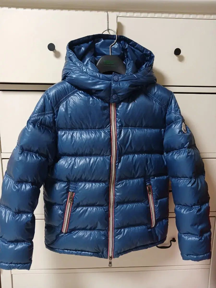 モンクレール ジュニア フード ダウン