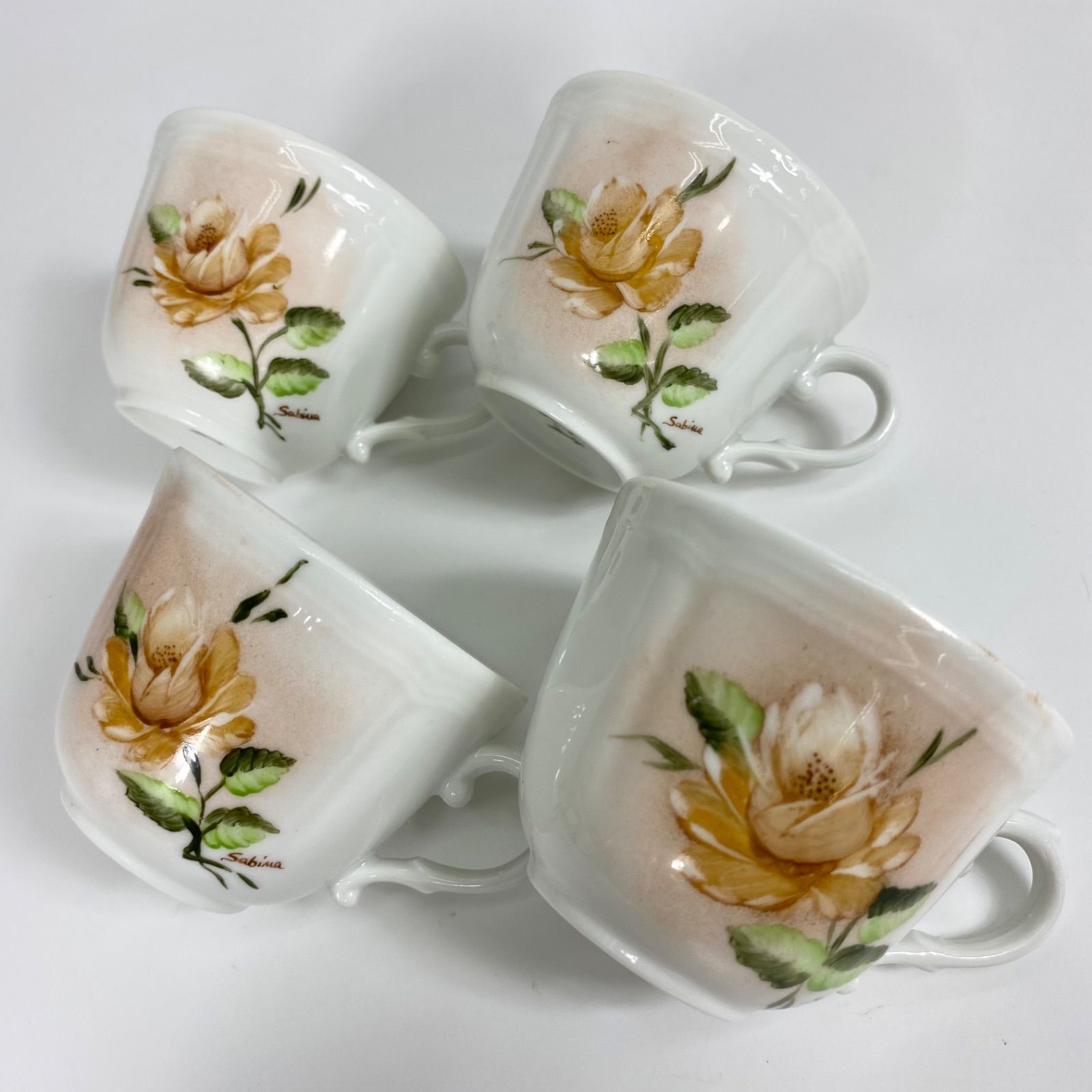 カップ＆ソーサー