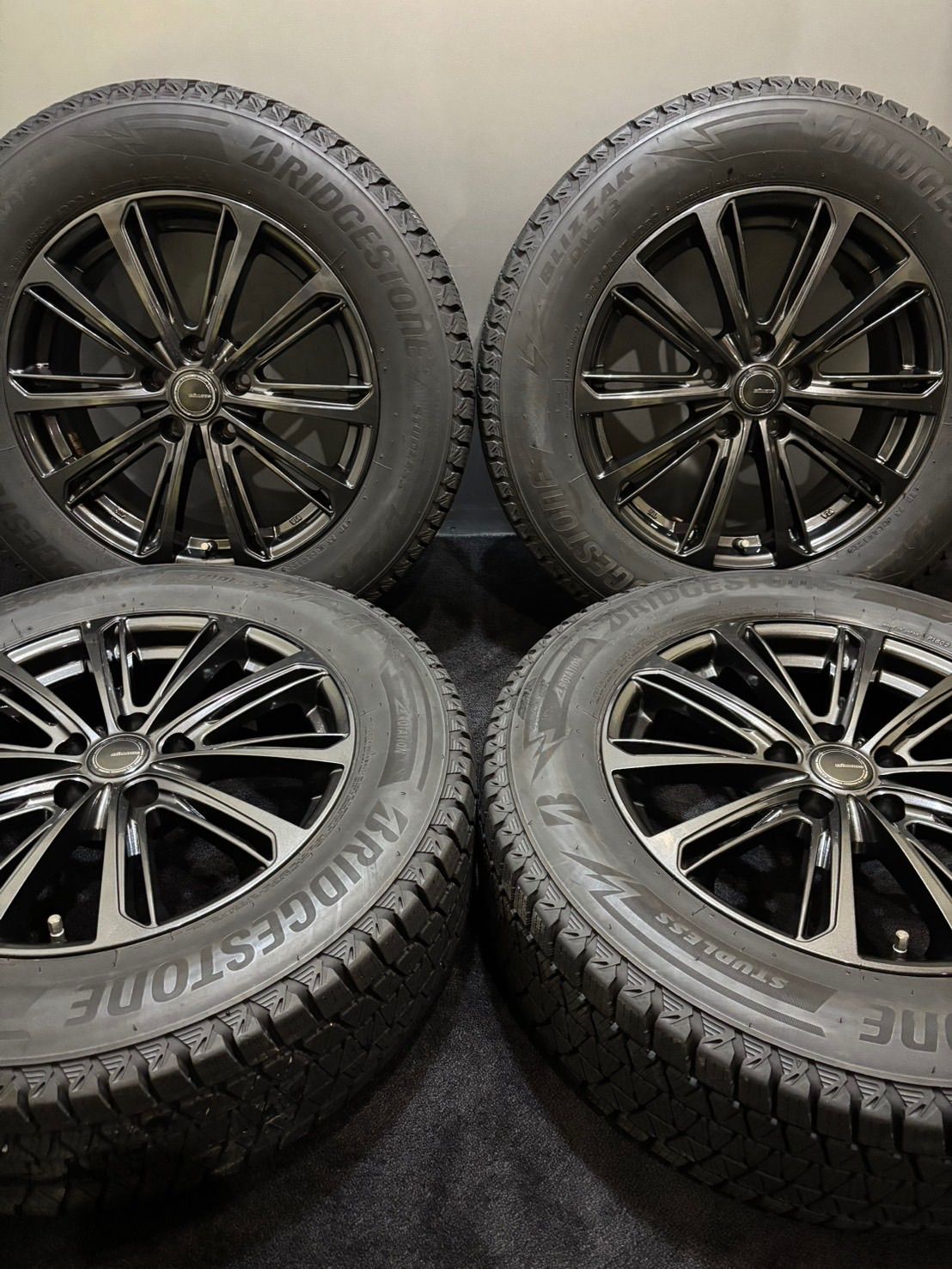 225 65 R 17 DM V 3 20年製 MILLOUS 17インチ 7 J 38 114 5 H スタッドレス 4本 ハリアー RAV 4 南7 K 543