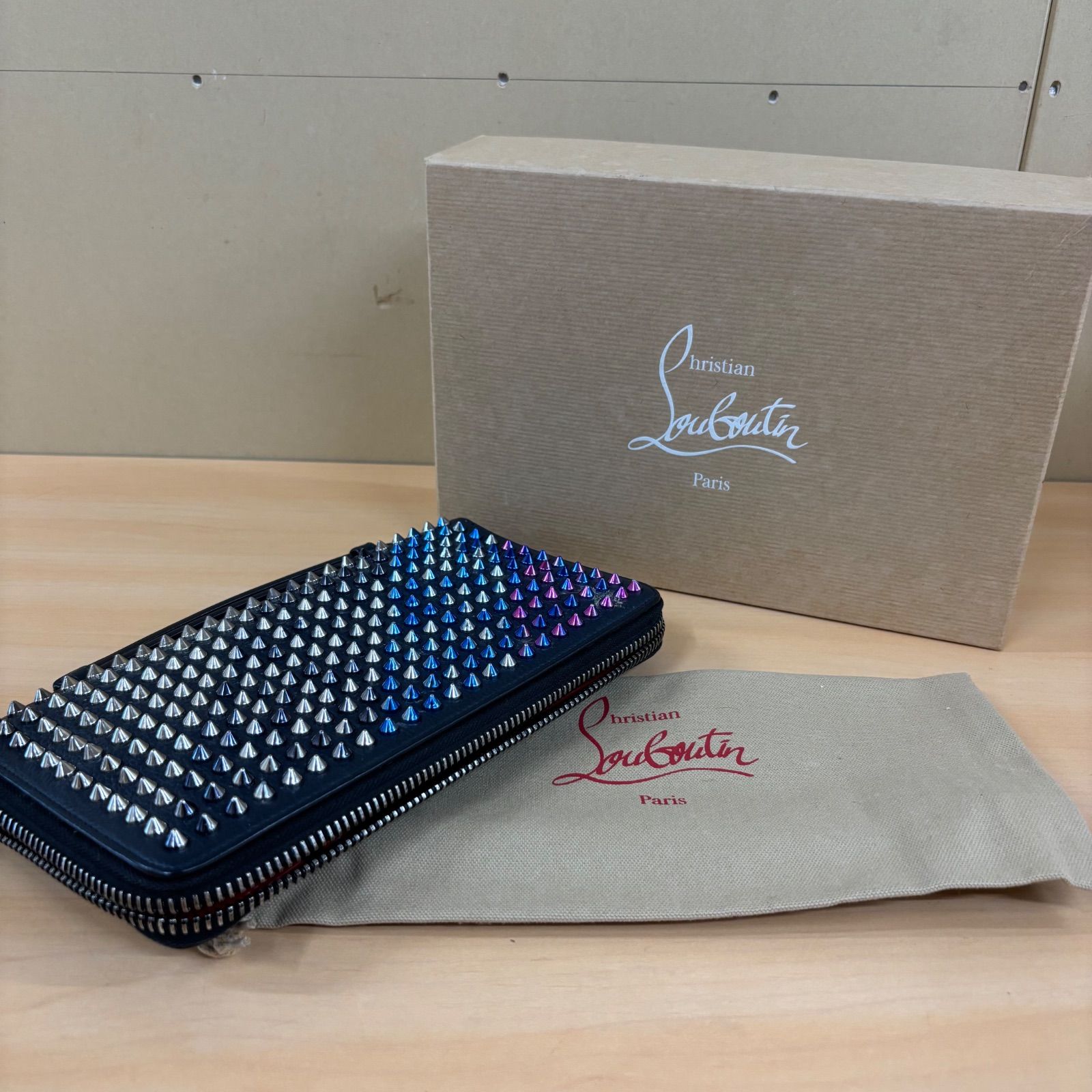 ◎ Christian Louboutin クリスチャンルブタン スタッズ 長財布 箱