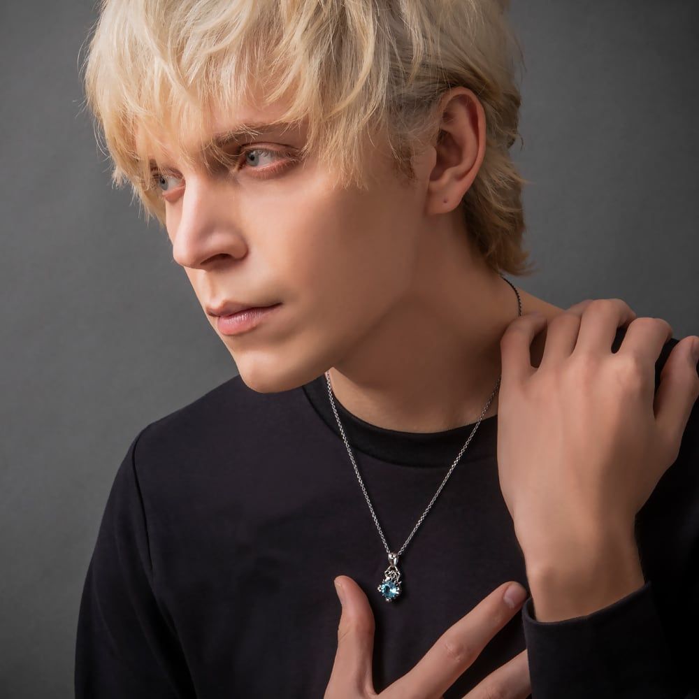 ブルトパクラウンペンダント