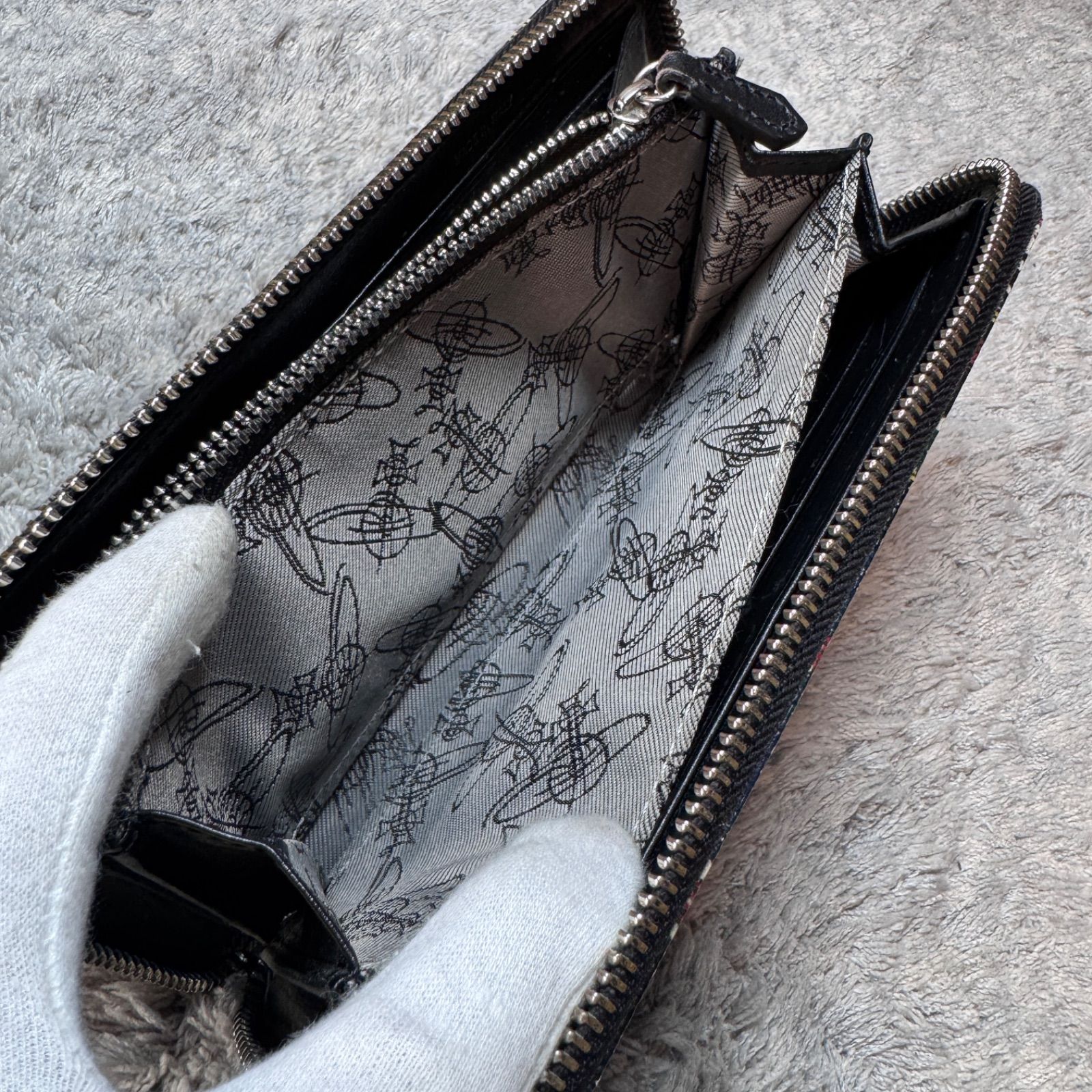 【美品】ヴィヴィアンウエストウッド 長財布 ラウンドジップ ロングウォレット Vivienne Westwood ヴィヴィアンウエストウッド 長財布 ラウンド