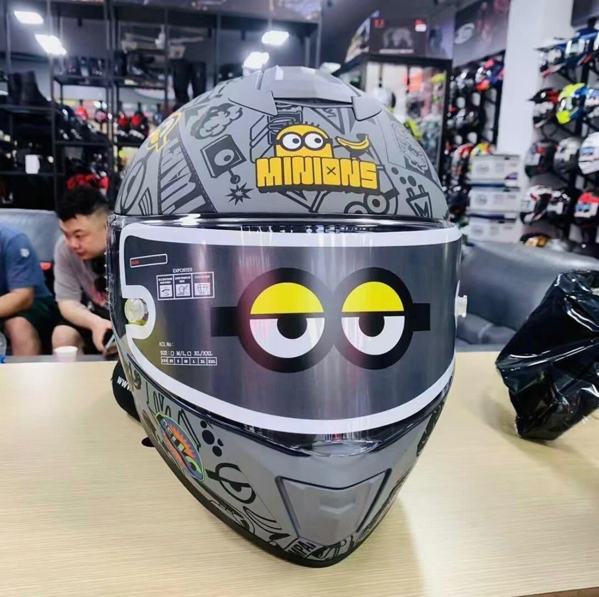 ミニオンズコラボ フルフェイスヘルメット