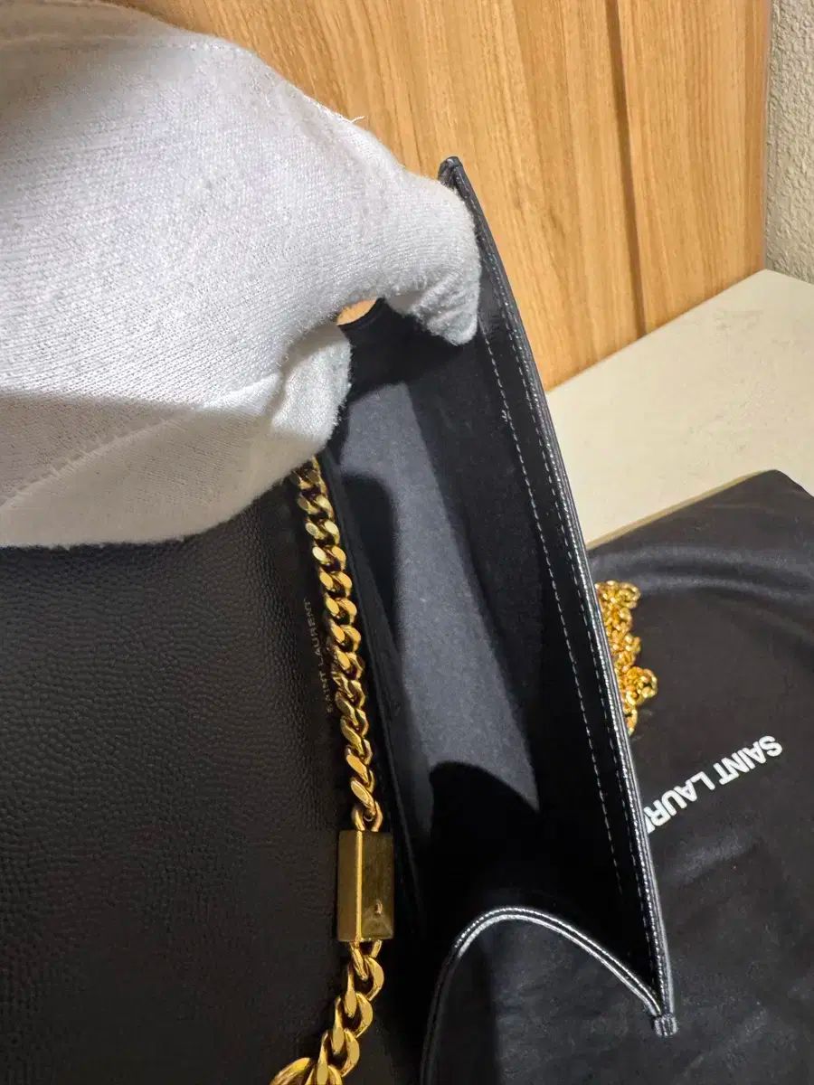 Saint Laurent サンローラン ブラック ゴールド チェーン ケイトバッグ スモール コンディション とても良し