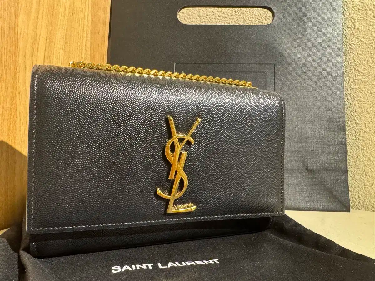 Saint Laurent サンローラン ブラック ゴールド チェーン ケイトバッグ スモール コンディション とても良し