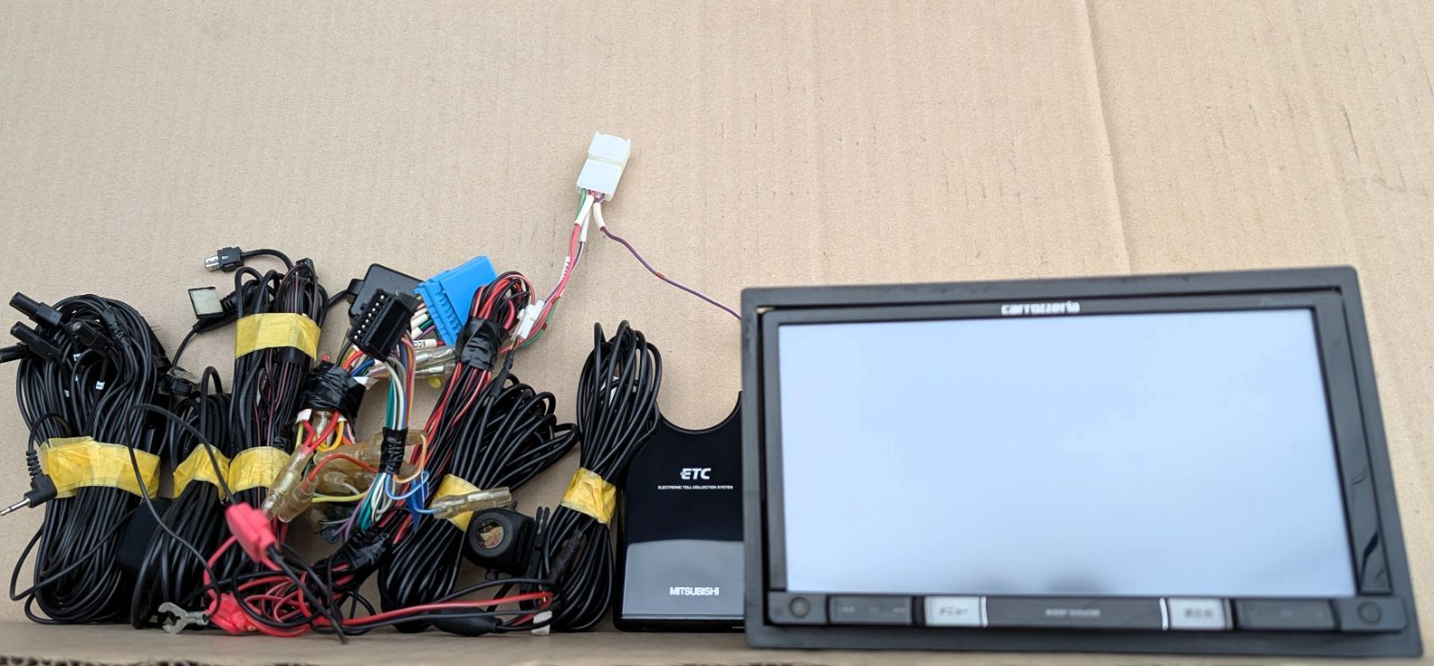 動作 済 carrozzeria ナビ メモリーナビ AVIC-RZ66 パイオニア Pioneer ETC付 カメラ付