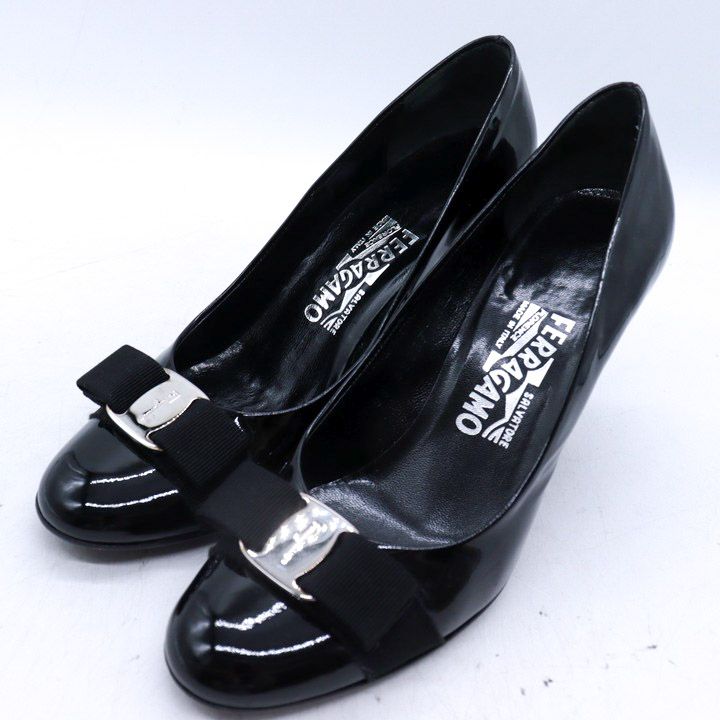 フェラガモ パンプス ヴァラ リボン ハイヒール ブランド シューズ 靴