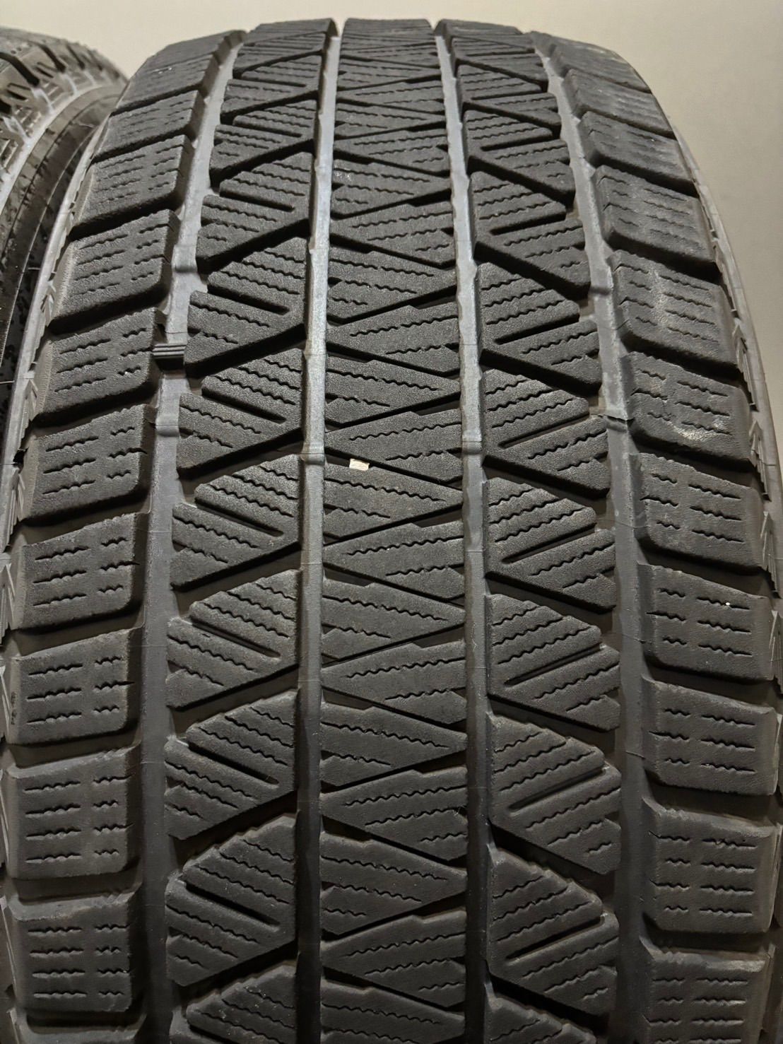 245 45 R 20 DM V 3 23年製 スタッドレス 4本 ブリヂストン ブリザック BMW X 4 ベンツ GLC 南8 K 546