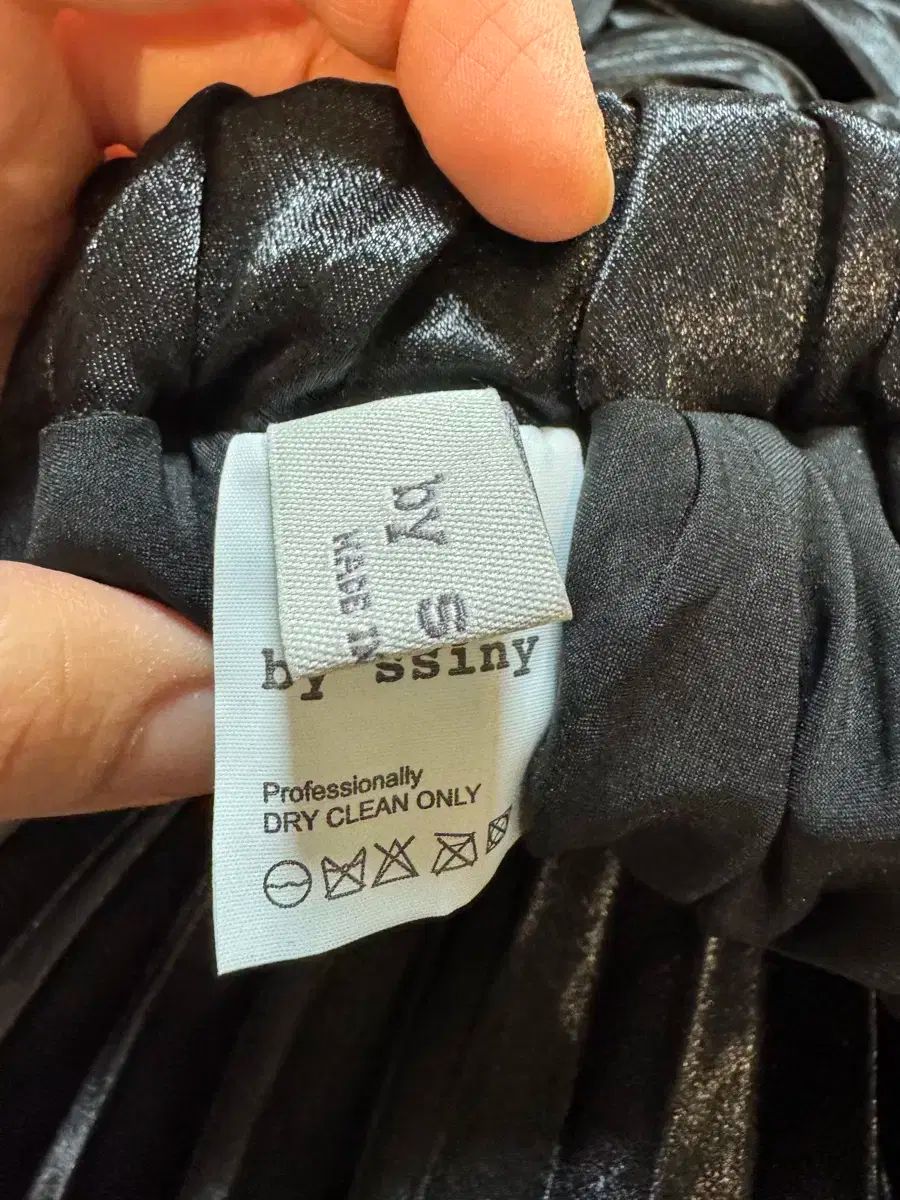 バイッシニー製作プリーツ スカート