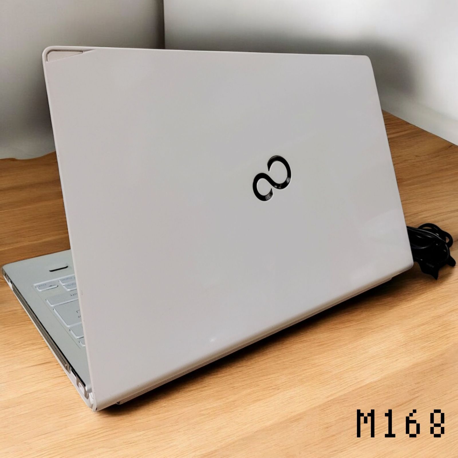 FUJITSU LIFEBOOK Corei5 メモリ12GB SSD512GB 高解像度 タッチパネル 管理番号 M168