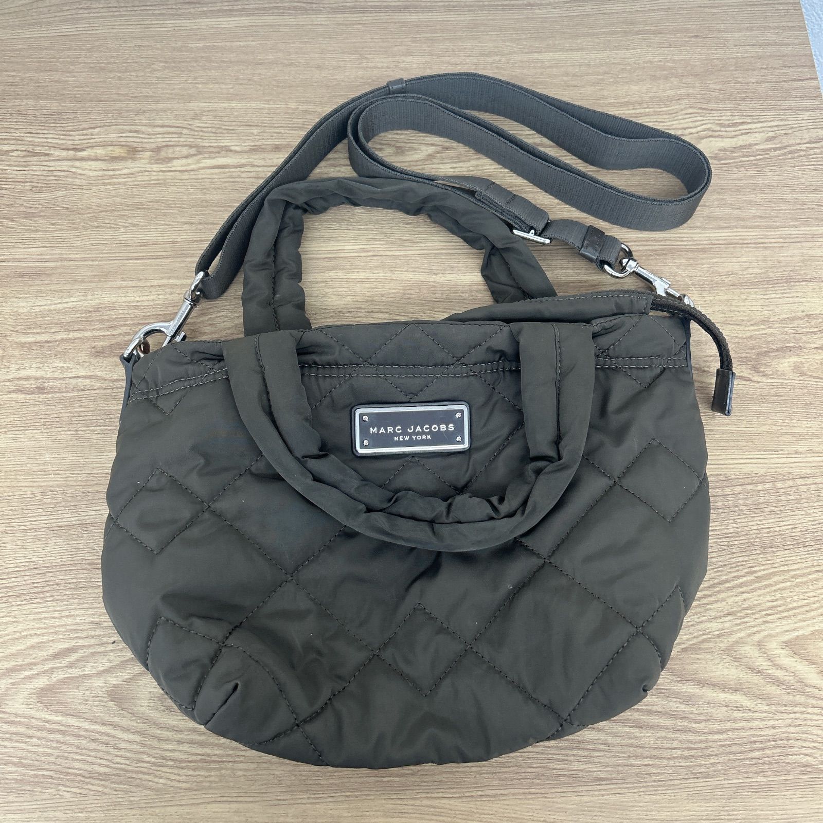 卸売 MARC JACOBS 黒 キルティング ショルダーバッグ MARC BY MARC JACOBS マークバイマークジェイコブス トート MARC JACOBS ブラック キルティング ショルダーバッグ