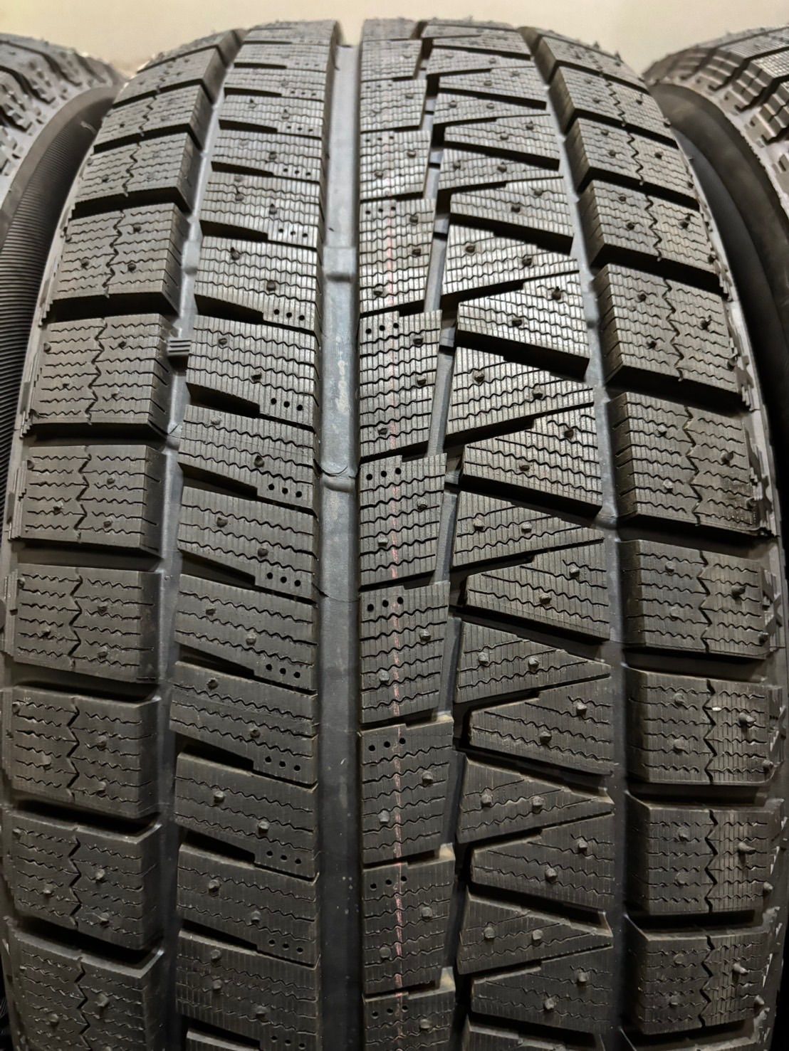  215 45 R 17 23年製 スタッドレス 4本 ブリヂストン プリウス カローラ インプレッサ 3 K 547 17インチ スタッドレス