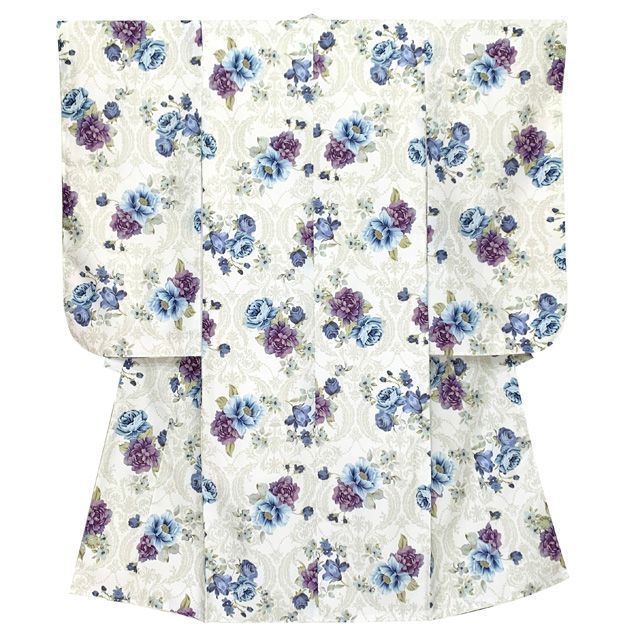 四つ身の着物と結び帯 他