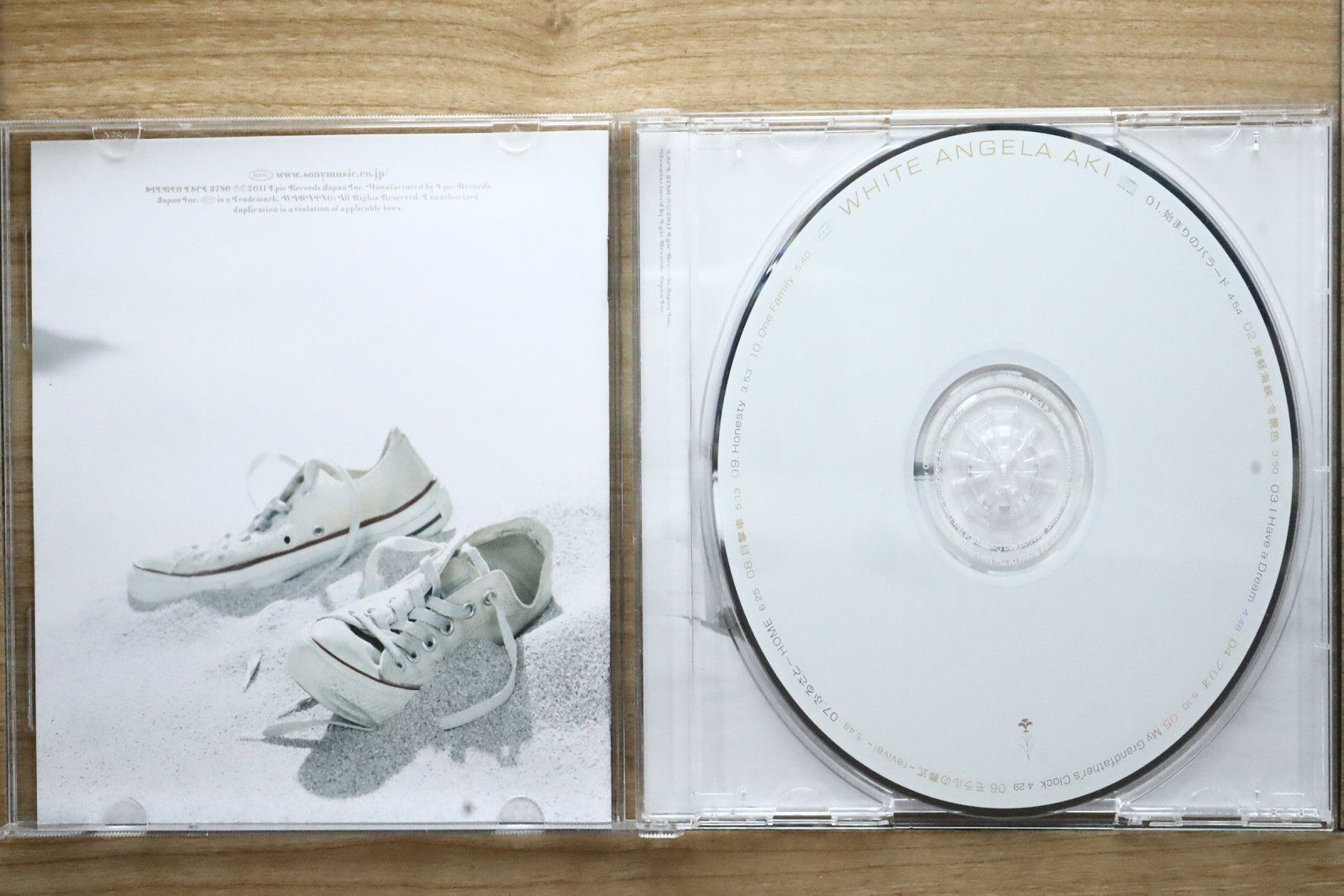 国内盤CD☆アンジェラ・アキ/Angela Aki□ WHITE 【ESCL3780