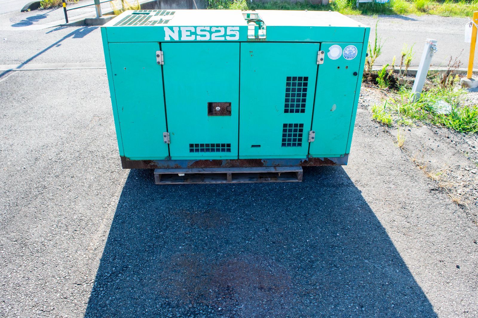 埼玉発 日本車輌 ディーゼル発電機 NES25EI3 12 760時間 超低騒音型 三相200V 19.1kW 60A 62dB 三相単相切替