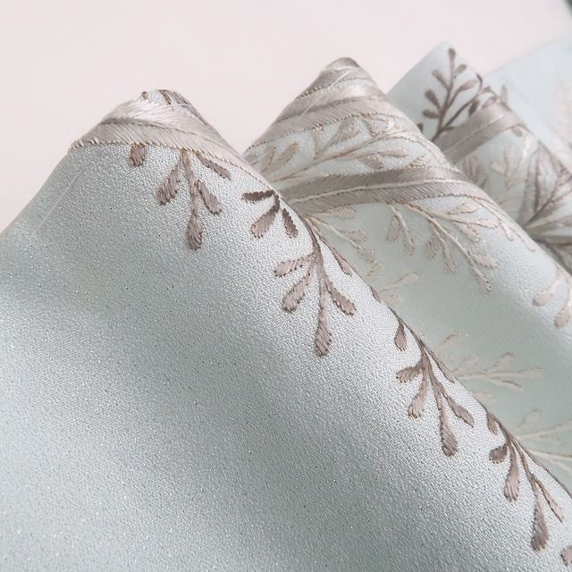 ❁tomihisa❁ 2点セット 総刺繍 銀通し 着物 仕付け糸付”白藍に映える総刺繍で着姿に華を添える”訪問着 長襦袢 7103