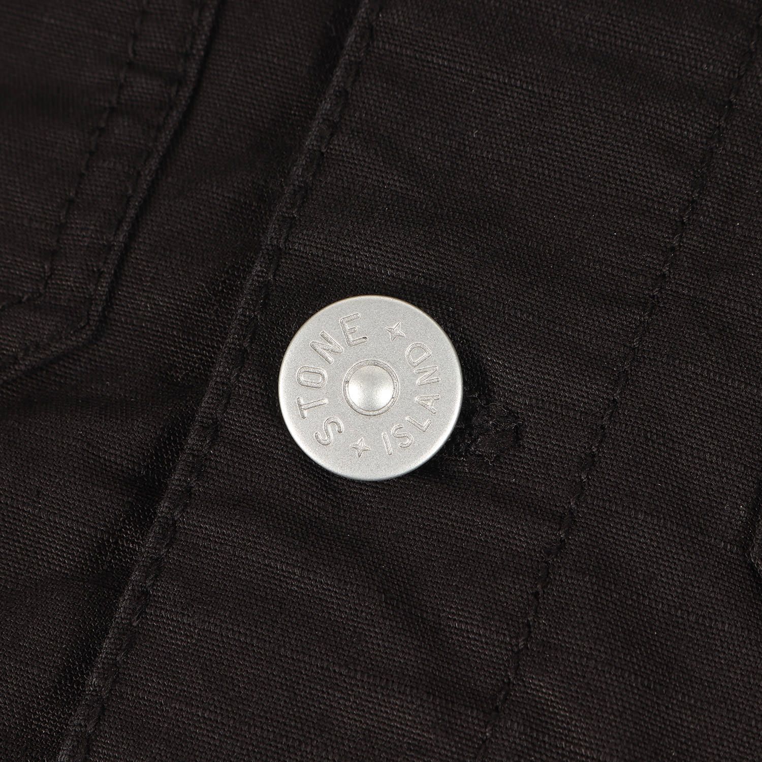 STONE  ストーンアイランド シャツ ブラック 黒 サイズ:XXL | コンパスパッチ付き ガーメントダイ加工 リップストップ コットン オーバー シャツ | 811511412 | トップス カジュアルシャツ 長袖【メンズ】【中古】【K4626】 STONE ISLAND ストーンアイランド シャツ ブラック 黒 サイズ:XXL