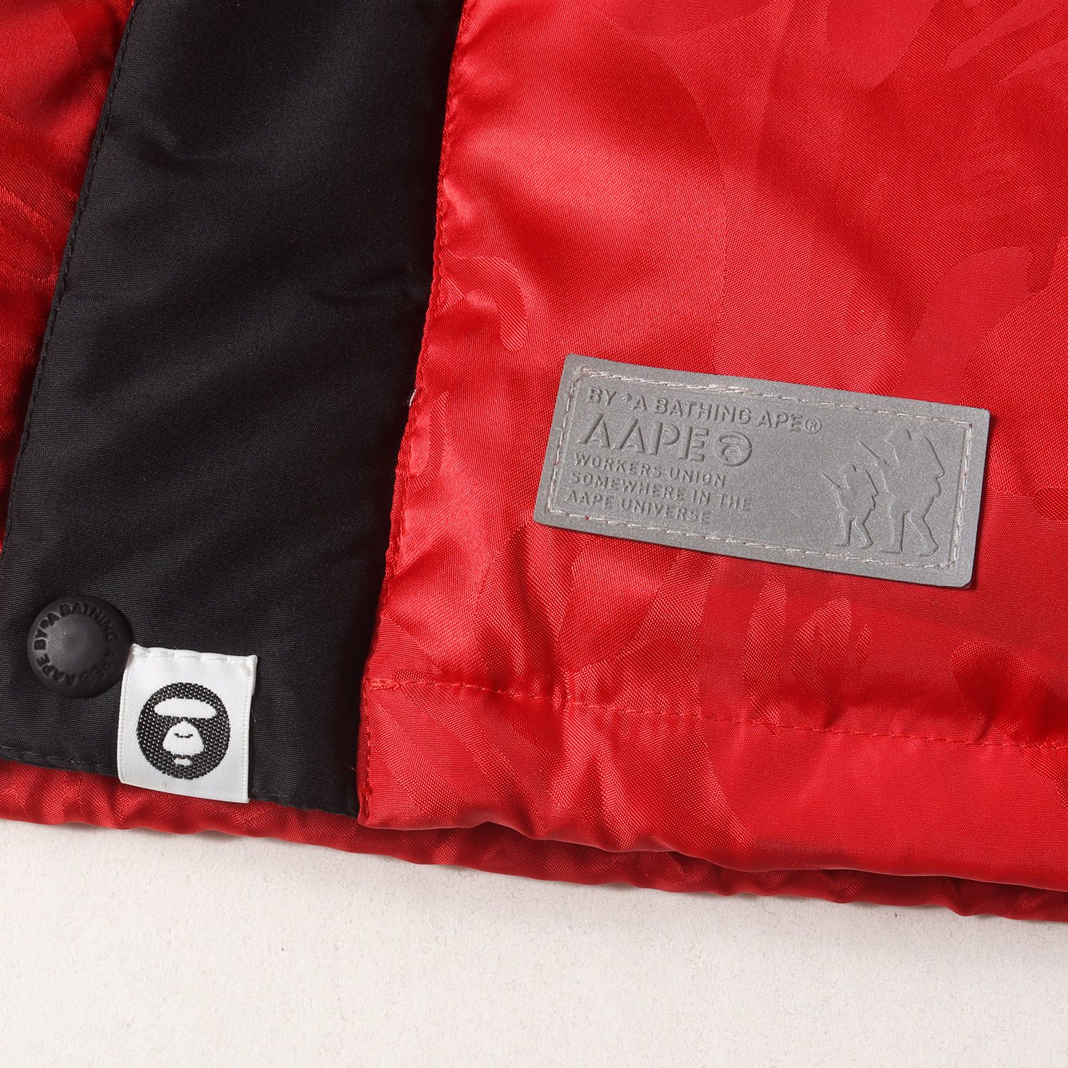 A BATHING APE ア ベイシング エイプ ジャケット レッド ブラック 