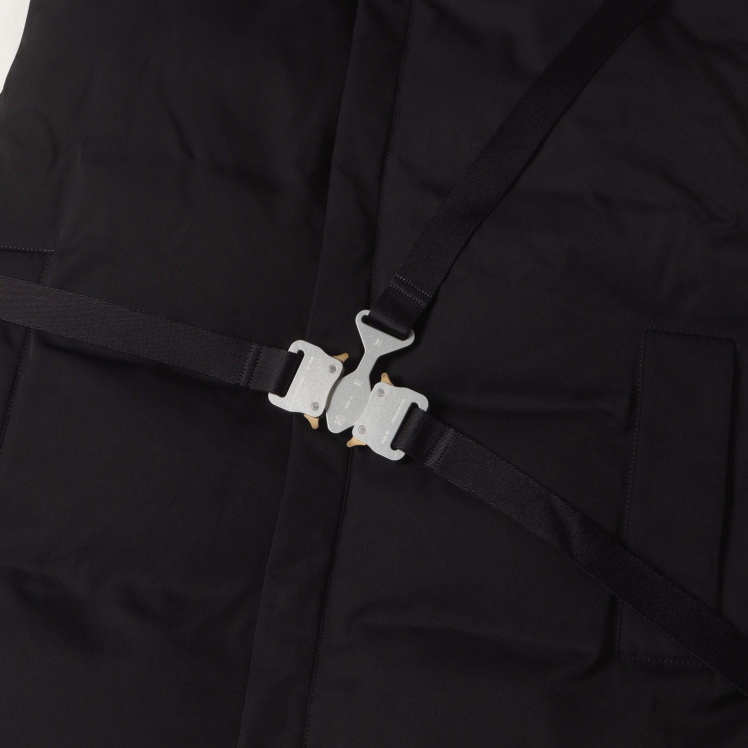 1017 ALYX 9SM アリクス ベスト ブラック 黒 サイズ M | ローラーコースターバックル パテッドベスト | アウター ジャケット ブルゾン 上着 メンズ KANDAIZUMI_COM